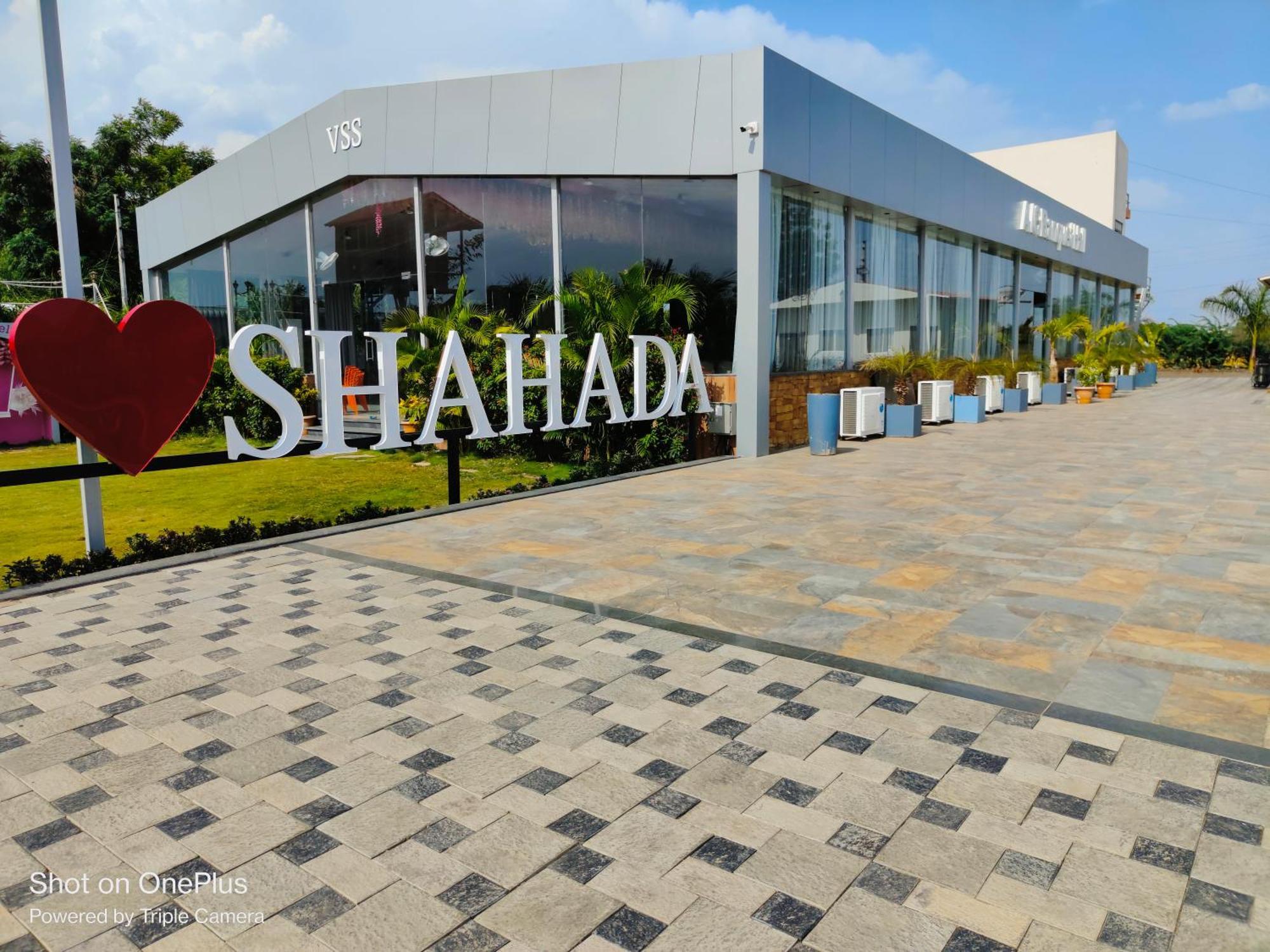 Vss Lawns & Resorts Llp Shahada Esterno foto